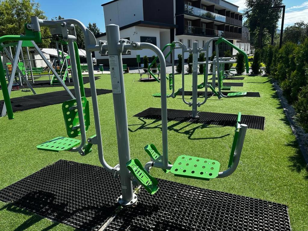 וגיירסקה גורקה Wrzos Resort & Wellness **** Domki Caloroczne מראה חיצוני תמונה