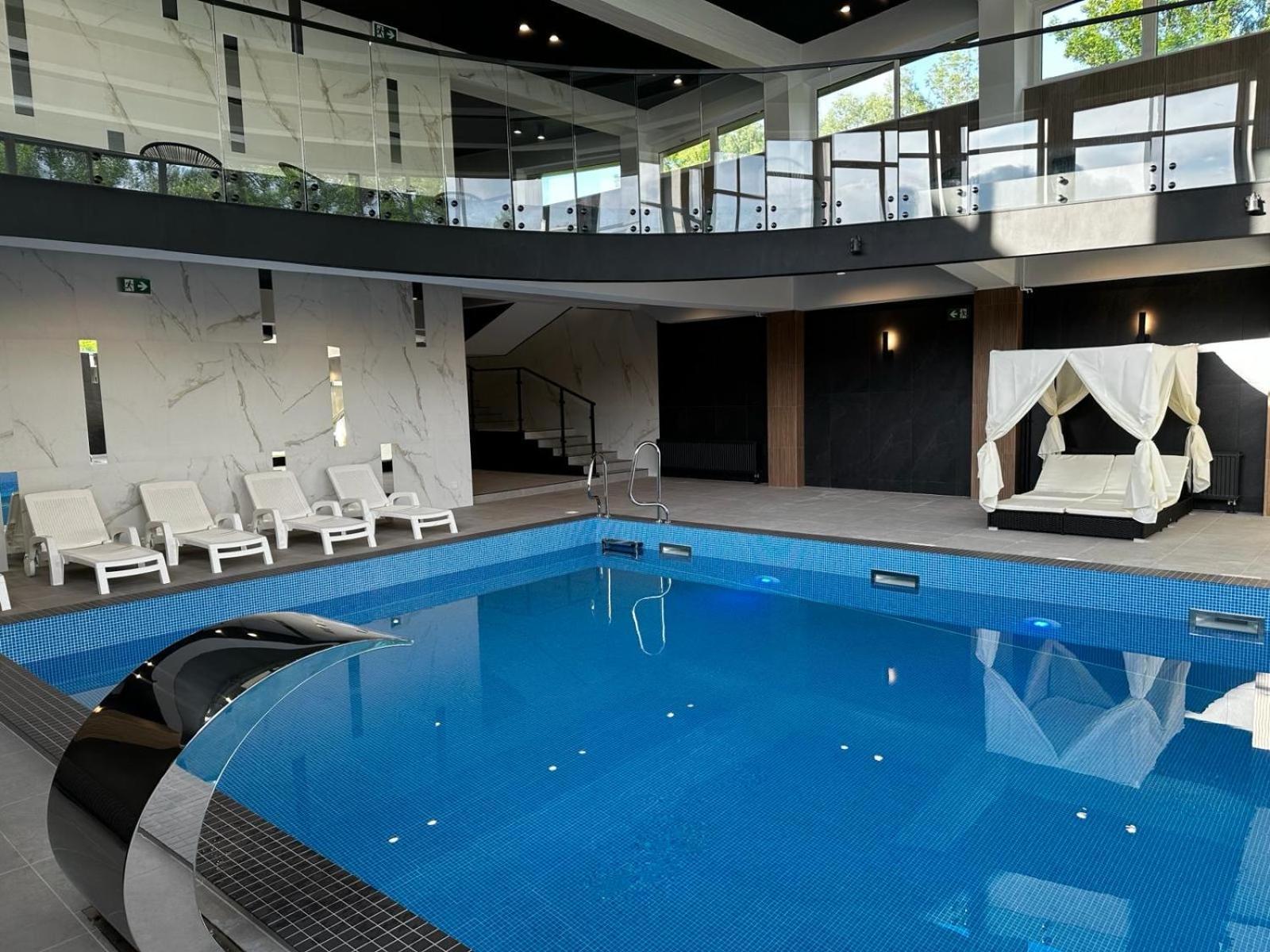 וגיירסקה גורקה Wrzos Resort & Wellness **** Domki Caloroczne מראה חיצוני תמונה