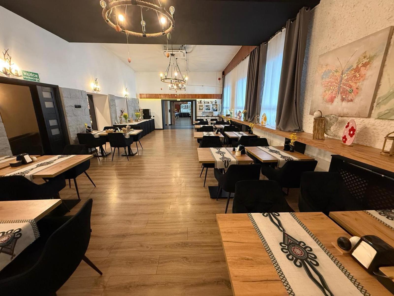 וגיירסקה גורקה Wrzos Resort & Wellness **** Domki Caloroczne מראה חיצוני תמונה